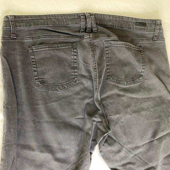 Kut from the Kloth Natalie High Rise Boot cut Black Jeans - Picture 7 of 7